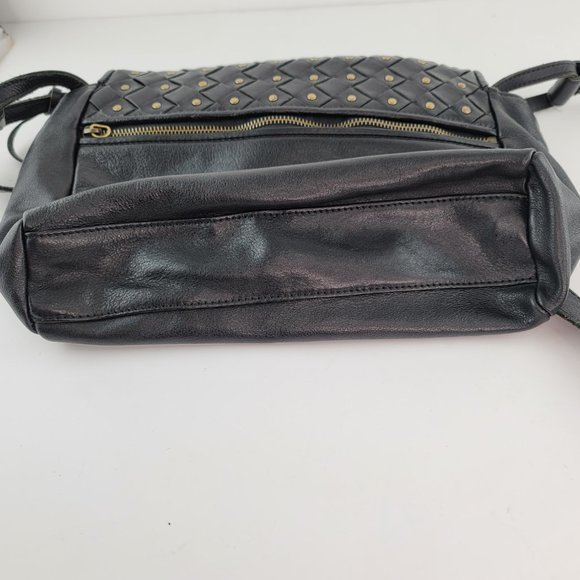 Wilsons Vintage Black Leather Weaved Studded Snap Crossbody Adjustable Purse - Picture 5 of 9